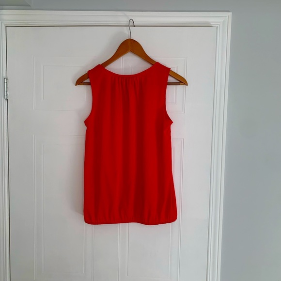 Banana Republic Factory Red Sleeveless Blouse - Picture 2 of 5